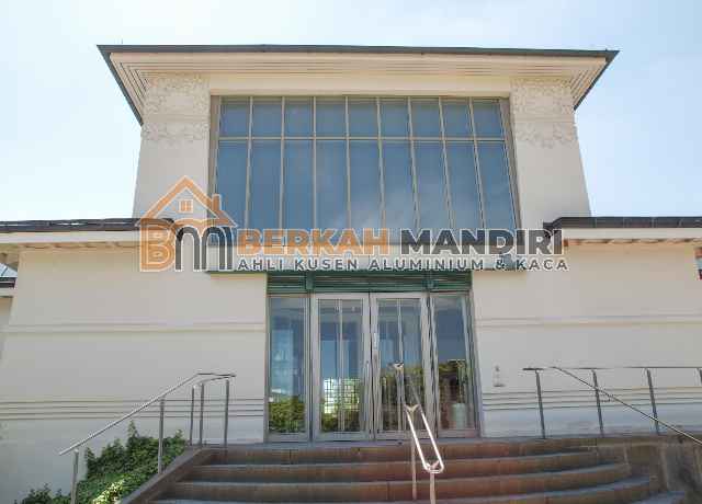 Tukang Pintu Kaca Terdekat Karawang untuk Ruko dan Kantor Tukang Pintu Kaca Terdekat Karawang untuk Ruko dan Kantor