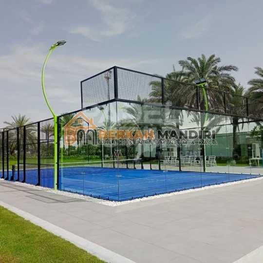 Kaca Tampered Lapangan Padel Jakarta Kontraktor Terpercaya No.1 Kaca Tampered Lapangan Padel Jakarta Kontraktor Terpercaya No.1