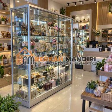 Jasa Etalase Kaca Custom Souvenir Bekasi Super Laris